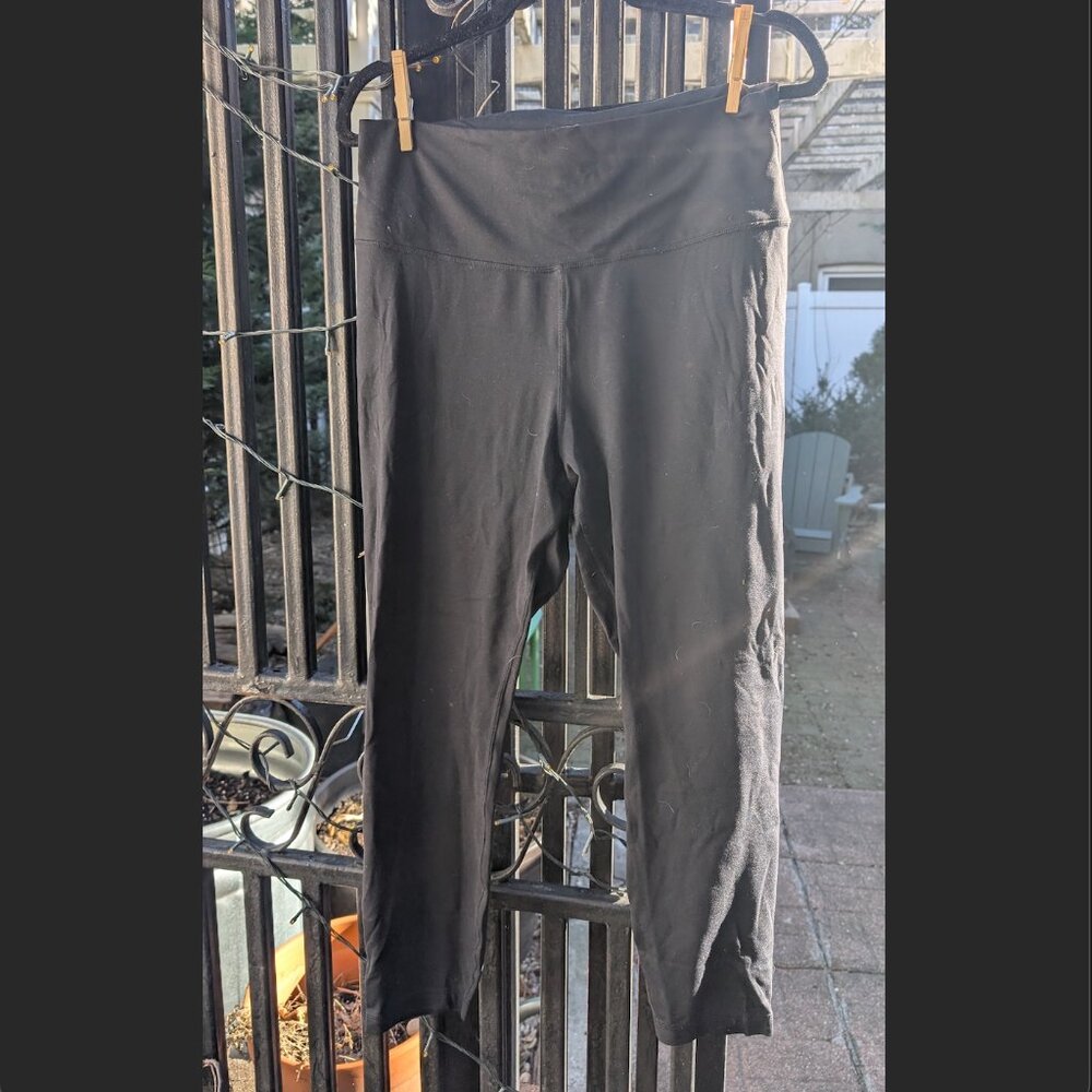 Quince High Rise Capri Leggings
